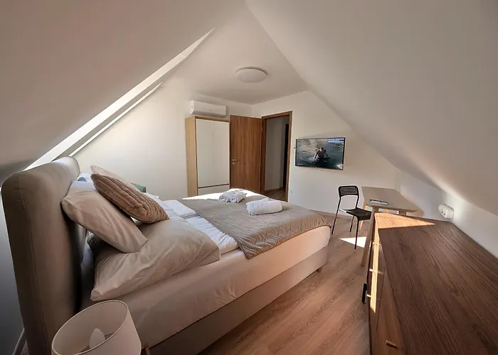 Apartman Monbuhim Four *